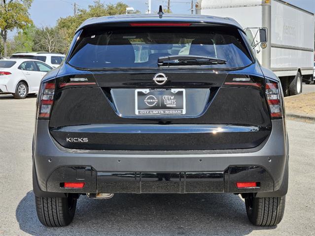 2025 Nissan Kicks SV 4