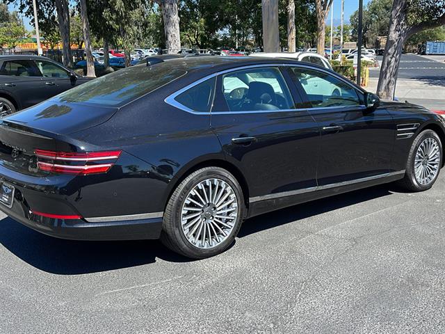 2024 Genesis Electrified G80 Advanced 3