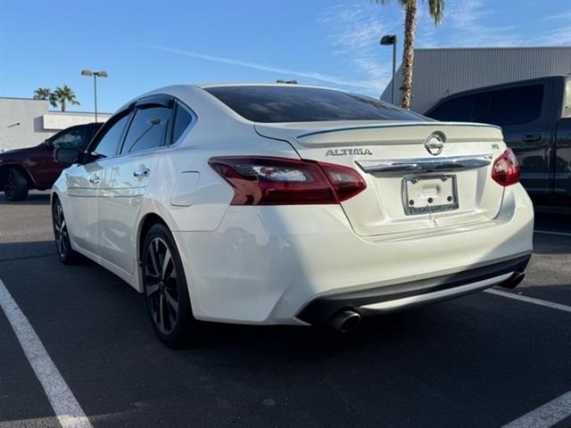 2018 Nissan Altima 2.5 SR 4