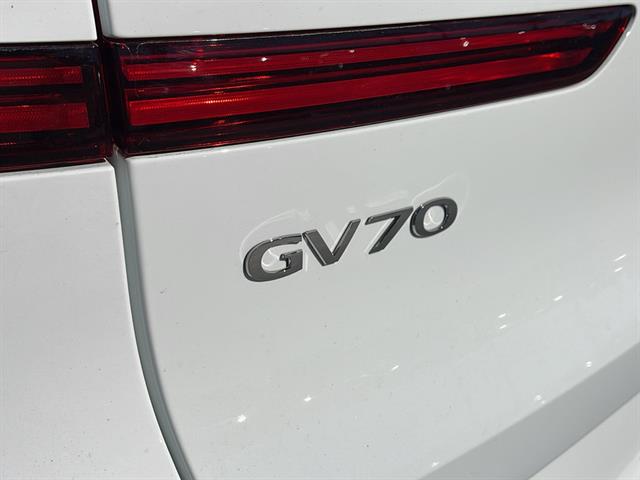 2025 Genesis Electrified GV70 Advanced 30