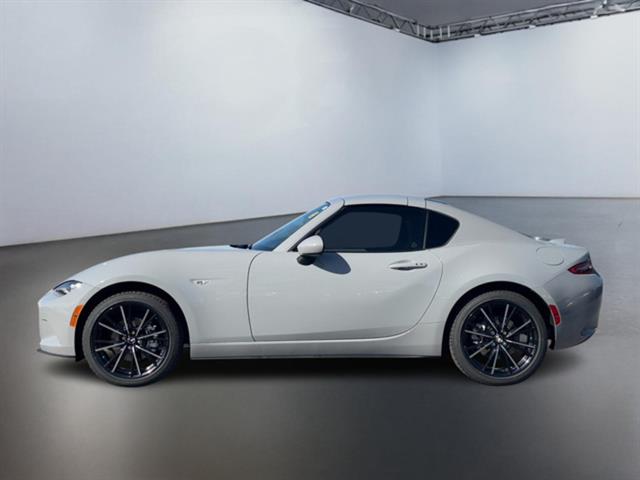 2024 Mazda MX-5 Miata RF Grand Touring 9