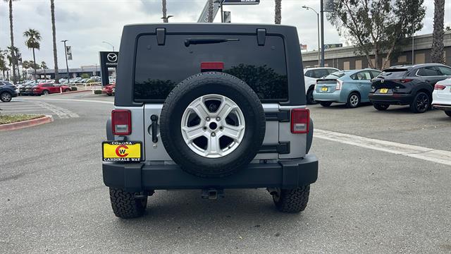 2018 Jeep Wrangler JK Unlimited Sport S 9