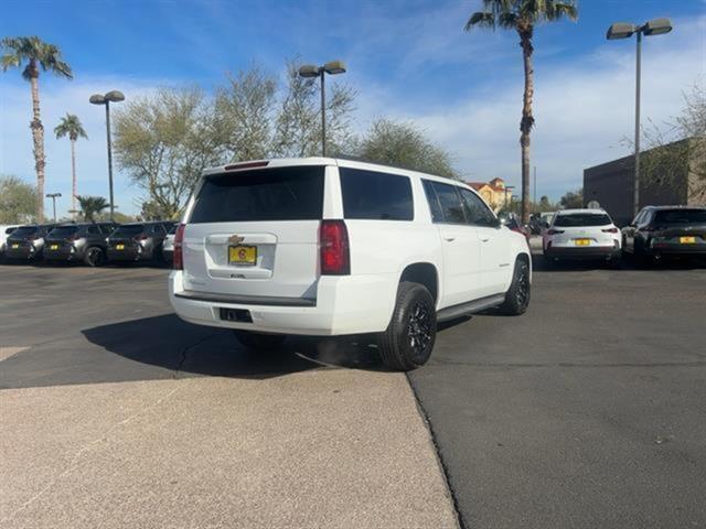 2017 Chevrolet Suburban LS 1500 8