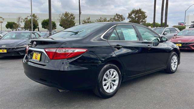 2015 Toyota Camry LE 7