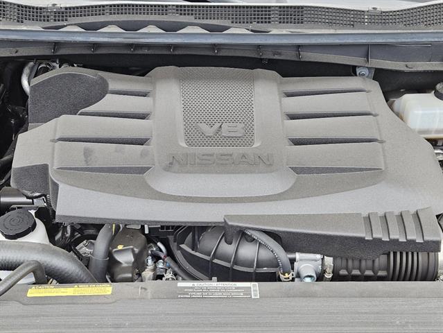 2024 Nissan Titan SV 21