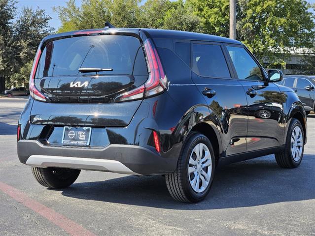 2023 Kia Soul LX 5