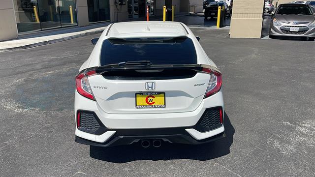 2018 Honda Civic Hatchback Sport 8