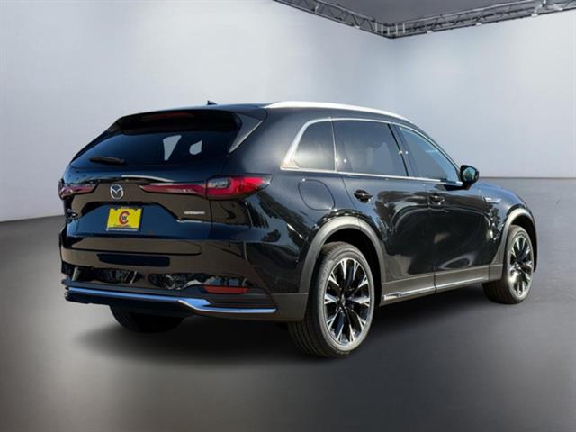 2025 Mazda CX-90 PHEV Premium Plus Package 4