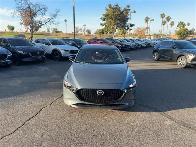 2022 Mazda Mazda3 Hatchback Carbon Edition 4dr Hatchback 2