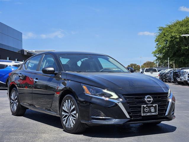 2024 Nissan Altima 2.5 SV 2