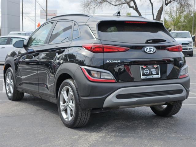 2023 Hyundai Kona SEL 3