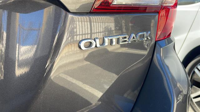 2019 Subaru Outback 2.5i Premium 3