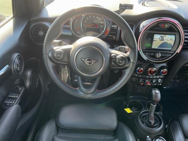 2019 MINI Hardtop 4 Door Cooper S 17