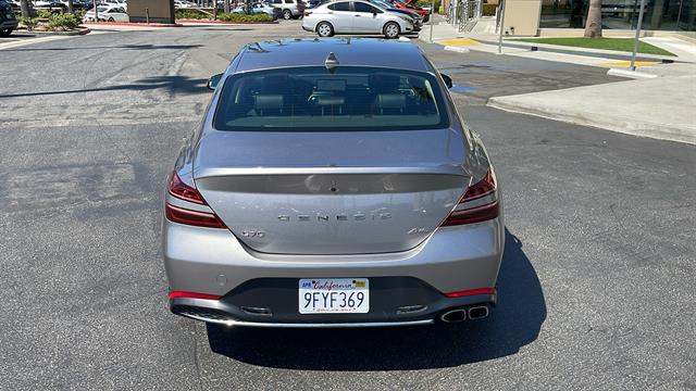 2023 Genesis G70 2.0T Prestige 8