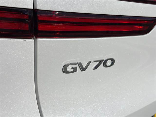 2025 Genesis GV70 2.5T AWD 24