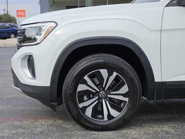 2024 Volkswagen Atlas 2.0T SE 7