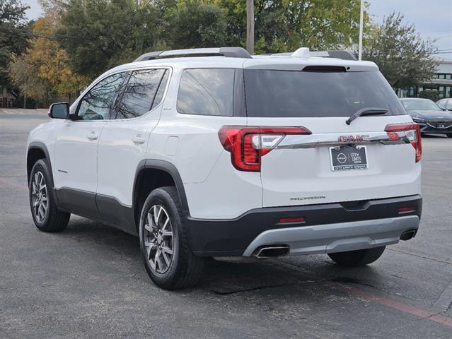 2022 GMC Acadia SLE 3