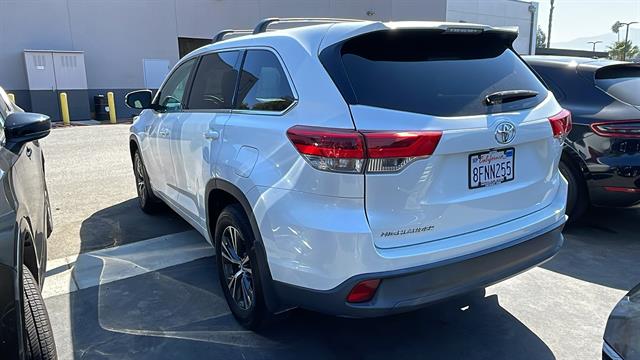 2018 Toyota Highlander LE 4dr SUV (3.5L V6) 3