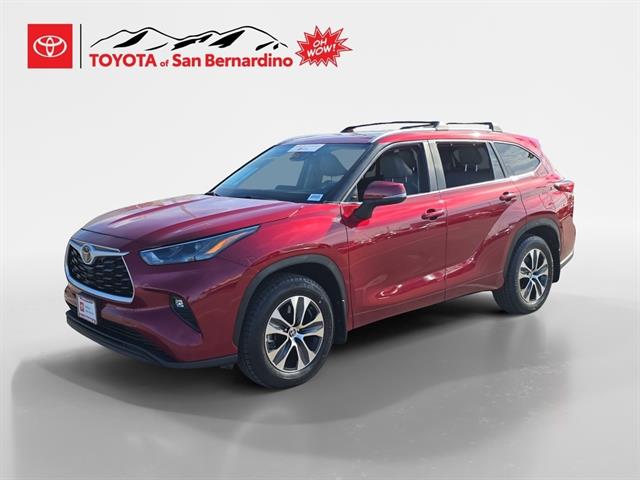 2023 Toyota Highlander XLE's photo