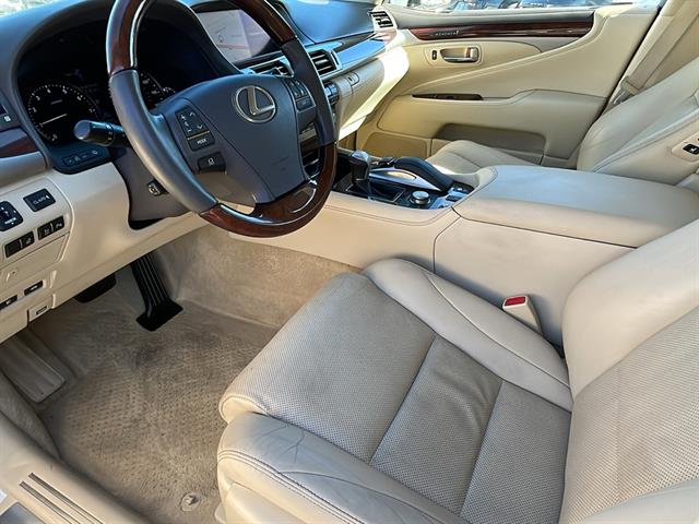 2016 Lexus LS 460 Base 15