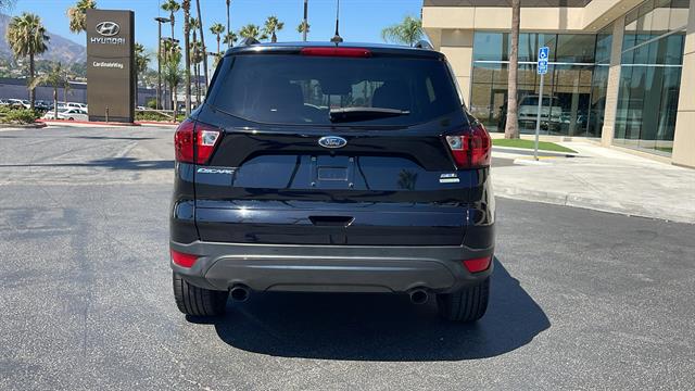 2019 Ford Escape SEL 9