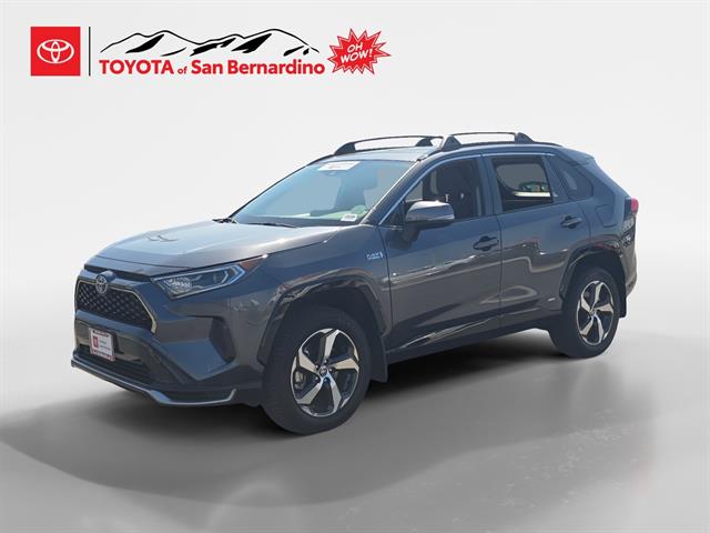 2021 Toyota RAV4 SE's photo