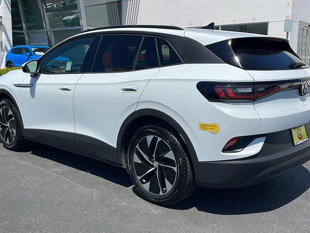 2021 Volkswagen ID.4 Pro S 4dr Crossover 11