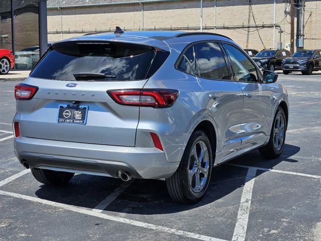 2023 Ford Escape ST-Line 5