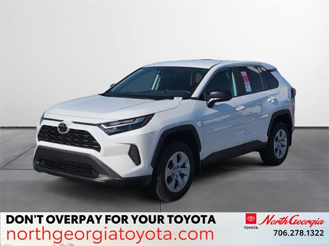 2025 Toyota RAV4 LE's photo