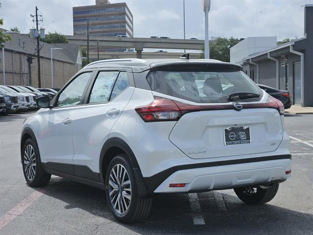 2024 Nissan Kicks SV 3