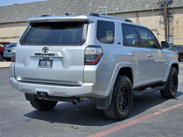 2023 Toyota 4Runner SR5 Premium 4