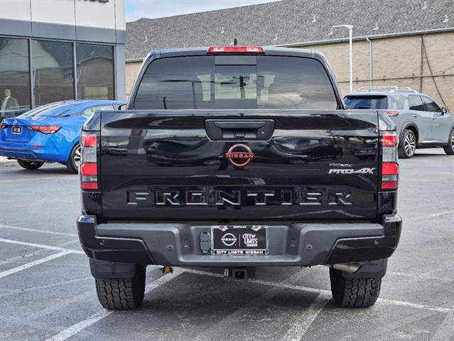 2023 Nissan Frontier PRO-4X 4