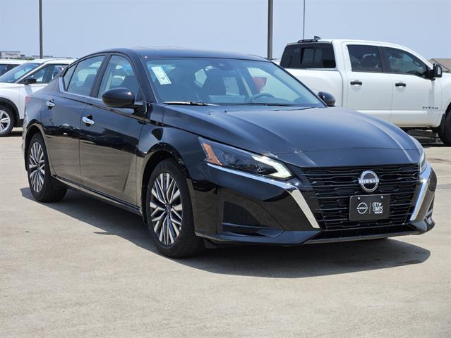 2024 Nissan Altima 2.5 SV 2