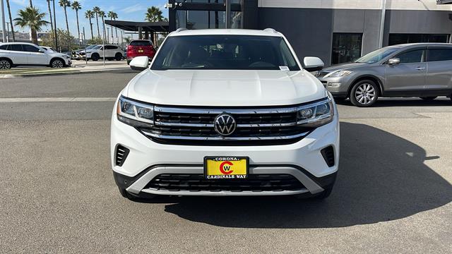 2020 Volkswagen Atlas Cross Sport V6 SEL 4Motion 3