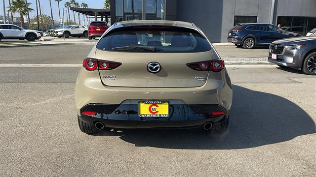 2024 Mazda Mazda3 Hatchback 2.5 Carbon Turbo 8