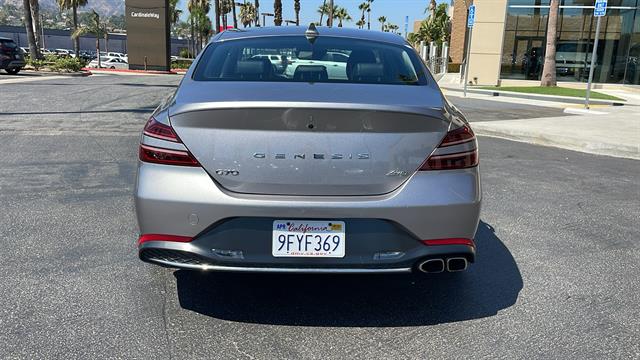 2023 Genesis G70 2.0T Prestige 9