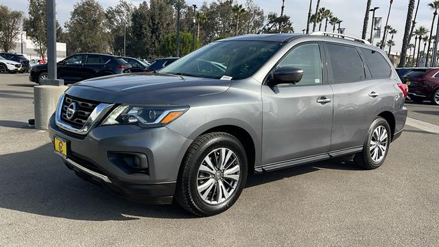 2020 Nissan Pathfinder SL 13