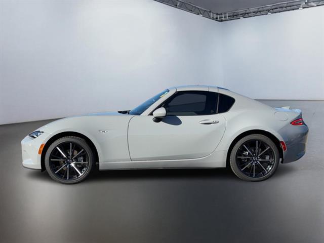 2024 Mazda MX-5 Miata RF Grand Touring 9