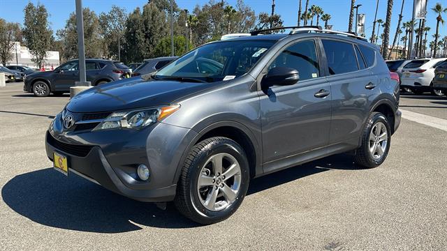 2015 Toyota RAV4 XLE 13