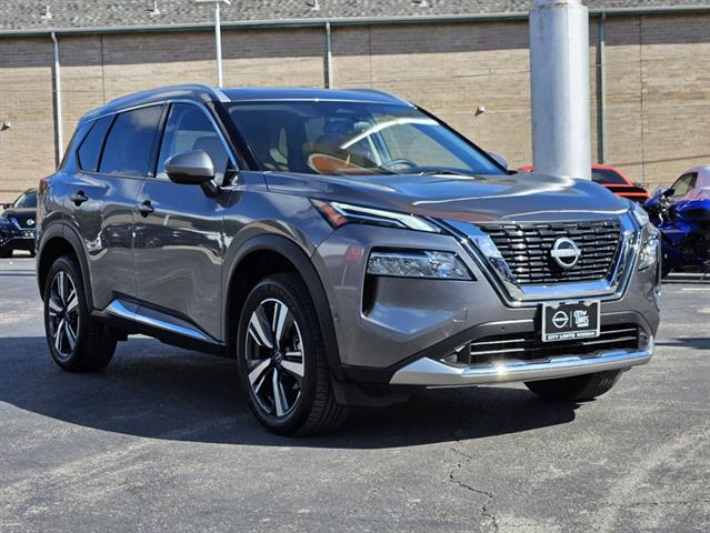 2023 Nissan Rogue Platinum 2