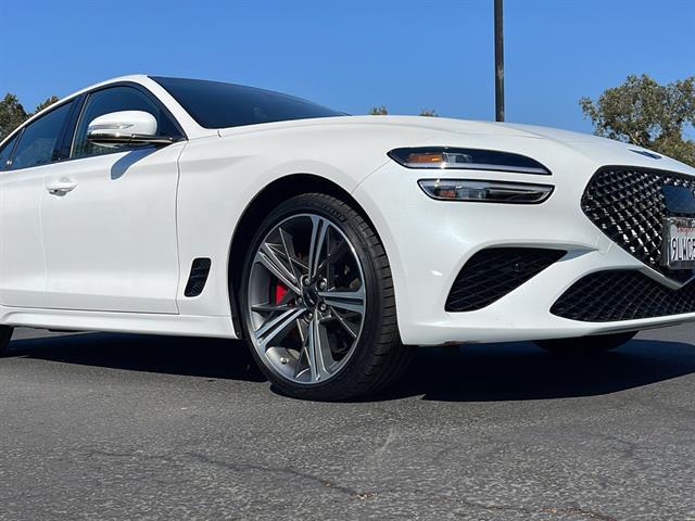 2024 Genesis G70 3.3T Sport Advanced 5