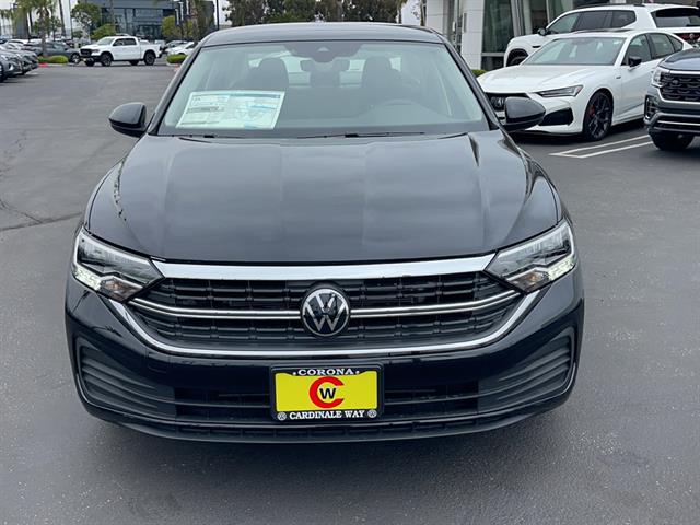 2024 Volkswagen Jetta SE 3