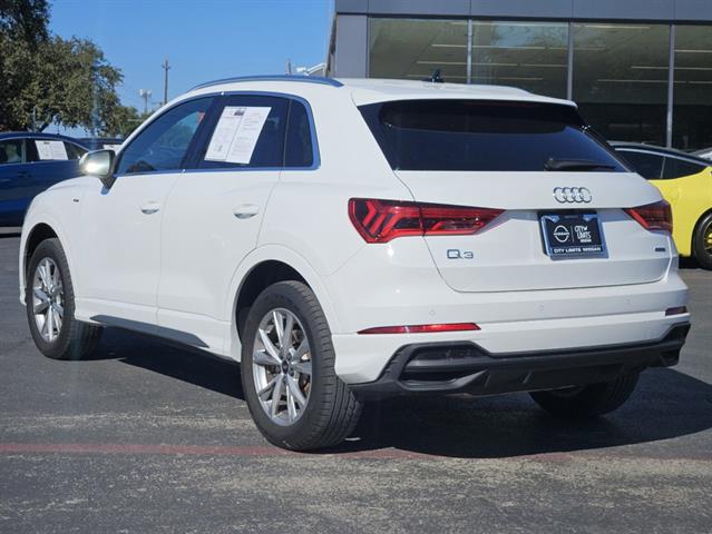 2023 Audi Q3 S line Premium 3