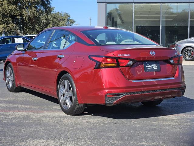 2021 Nissan Altima 2.5 SV 3