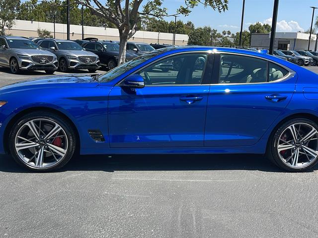 2024 Genesis G70 2.5T Standard 12