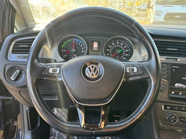 2016 Volkswagen e-Golf SEL Premium 22