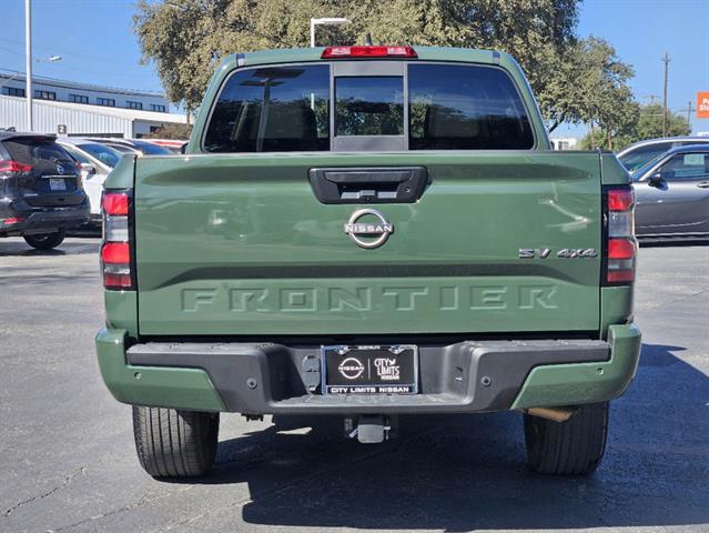 2022 Nissan Frontier SV 3