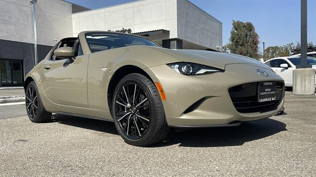 2024 Mazda MX-5 Miata RF Grand Touring 5