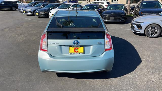 2014 Toyota Prius Three 8