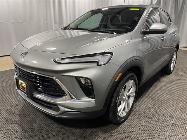 View vehicle photo 3